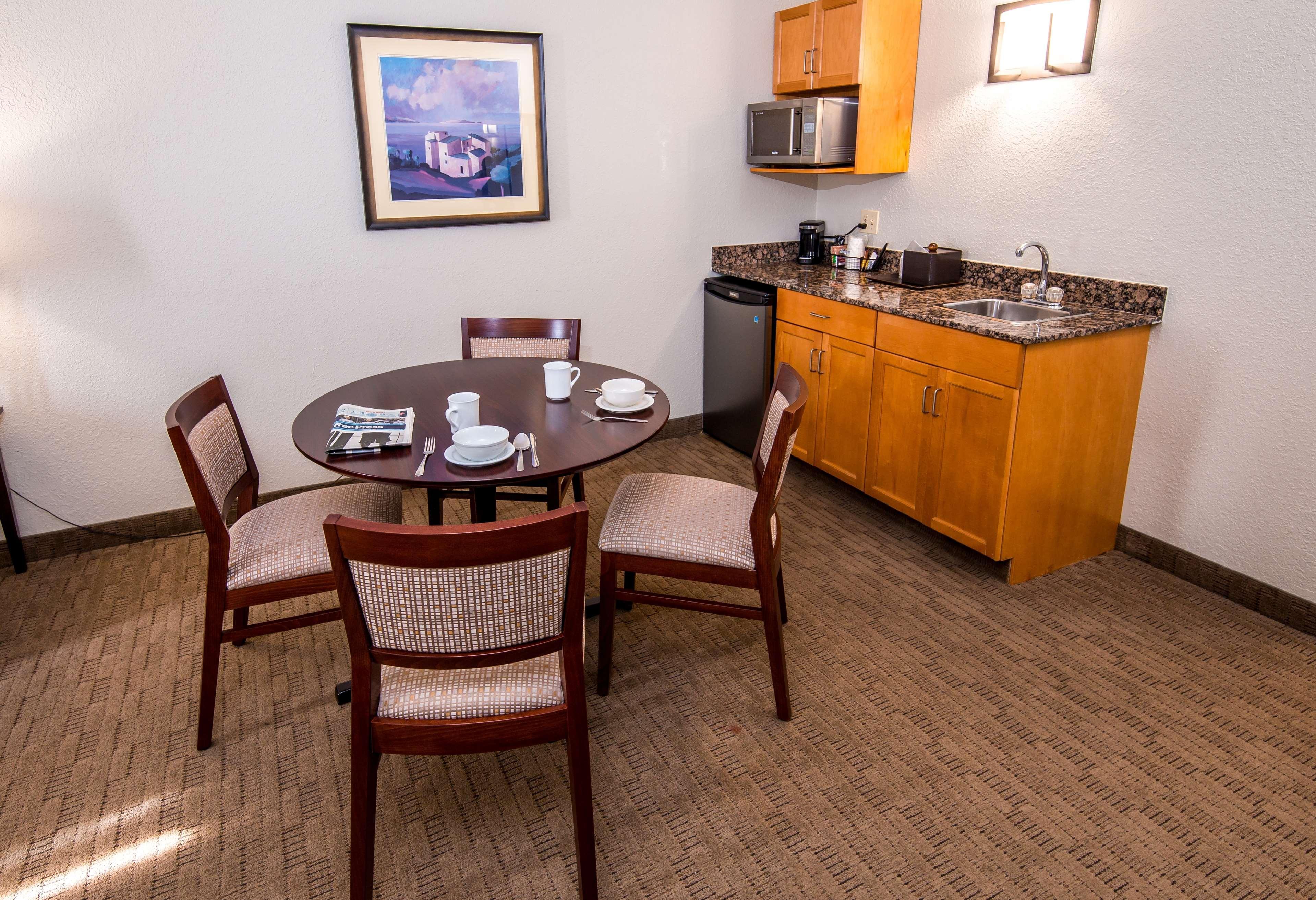 Best Western Plus Pembina Inn & Suites Γουίνιπεγκ Εξωτερικό φωτογραφία
