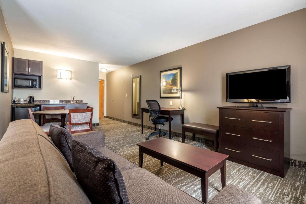 Best Western Plus Pembina Inn & Suites Γουίνιπεγκ Εξωτερικό φωτογραφία